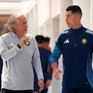 C罗要求胜利管理层恢复引援权力，保证不受PIF干预|克里斯蒂亚诺·罗纳尔多|利雅得|利雅得胜利|转会|利雅得胜利足球俱乐部_新浪体育_新浪新闻